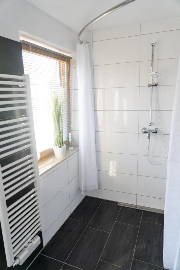 Ferienwohnung Im Idyll 1 เฮงเกอร์สแบร์ก ภายนอก รูปภาพ
