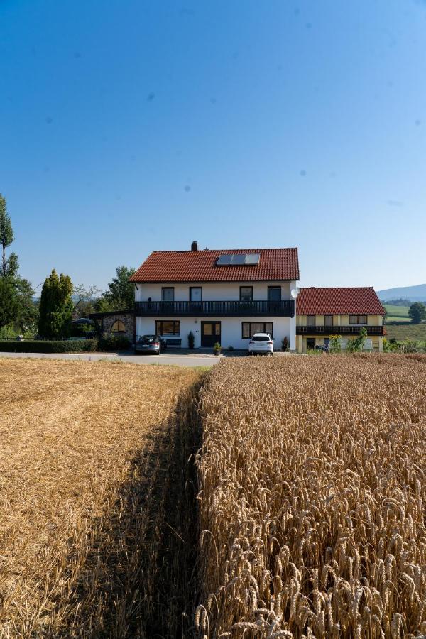 Ferienwohnung Im Idyll 1 เฮงเกอร์สแบร์ก ภายนอก รูปภาพ